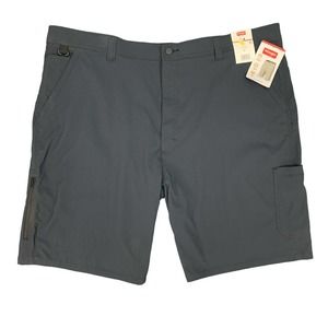 Wrangler Hybrid Cargo Short Mens 46 Black Pocket Utility Loop Flex Waistband New